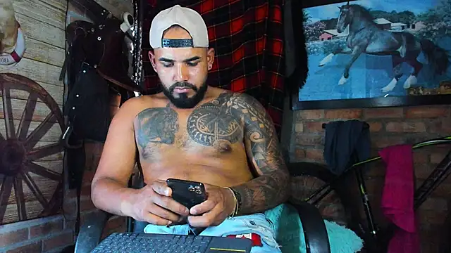 dominic_jonson: απευθείας συνομιλία ΧΧΧ