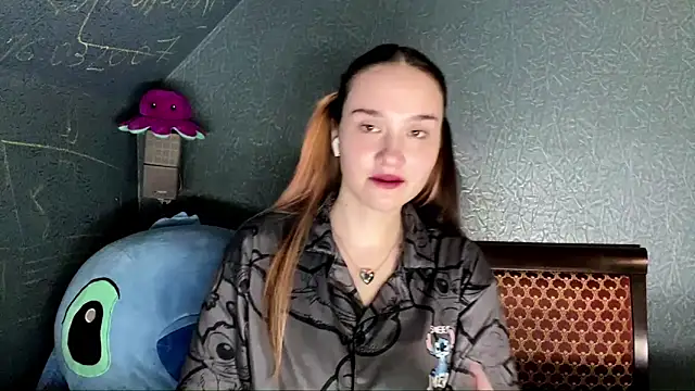 CarmelaLiebherr's Live XXX Chat