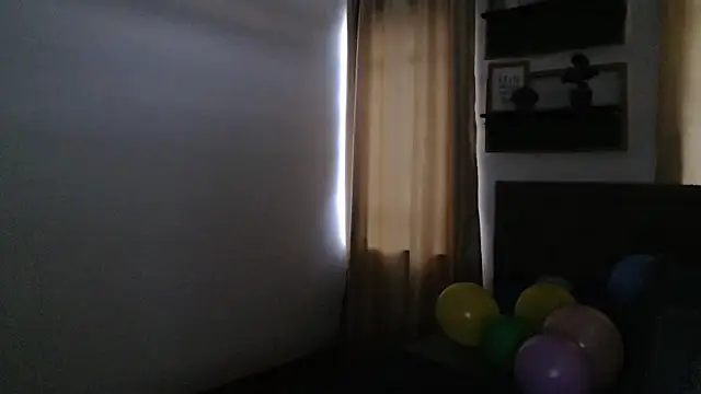 Chat +18 de sasi_luna ao vivo