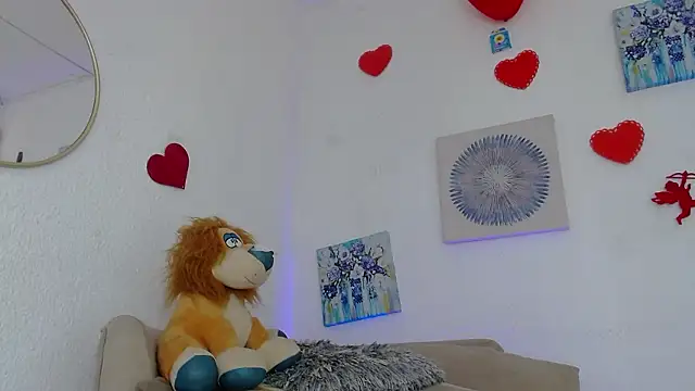 CarolineAikos Chat XXX in diretta