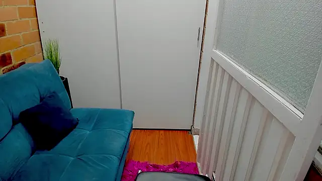 Penelope47: онлайн-секс-чат