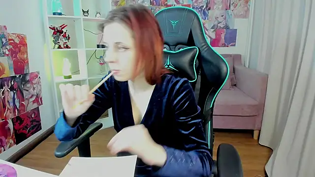 Chat +18 de FreyaVey ao vivo