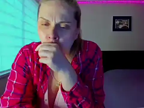 callme_iva: онлайн-секс-чат