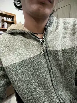 KingKhiladi live XXX chat