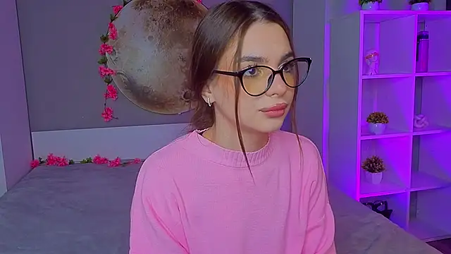 LauraHansil's Live XXX Chat