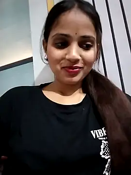 Naina11100's Live XXX Chat