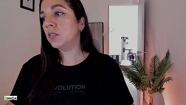 urcute_kitten élő XXX-chatje