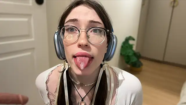 Czat XXX na żywo – Kelly_Berry__