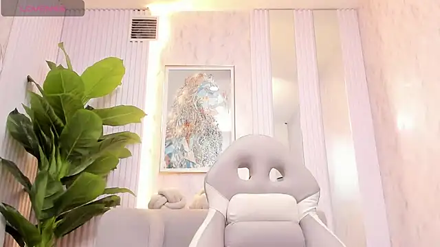 naughty_milf4u_ élő XXX-chatje