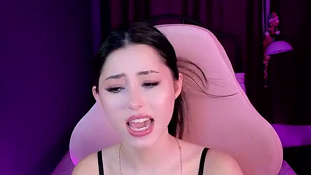 RedMidnight élő XXX-chatje