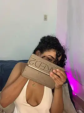 ladulcemary_ élő XXX-chatje