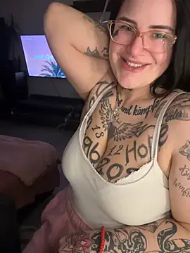 Chat XXX ao vivo de NyxTattoo