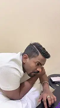 Chatroom XXX en direct de bhagihero