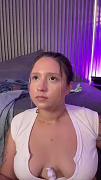 MiaPetit_ Adlı Modelin Canlı XXX Sohbeti