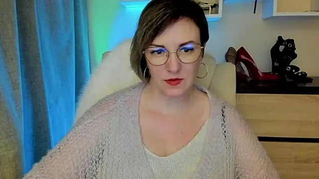 feliziaDesire: онлайн-секс-чат