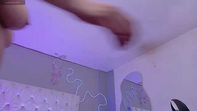 natasha__black Adlı Modelin Canlı XXX Sohbeti