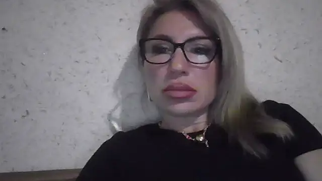 fox_red_lady7: онлайн-секс-чат