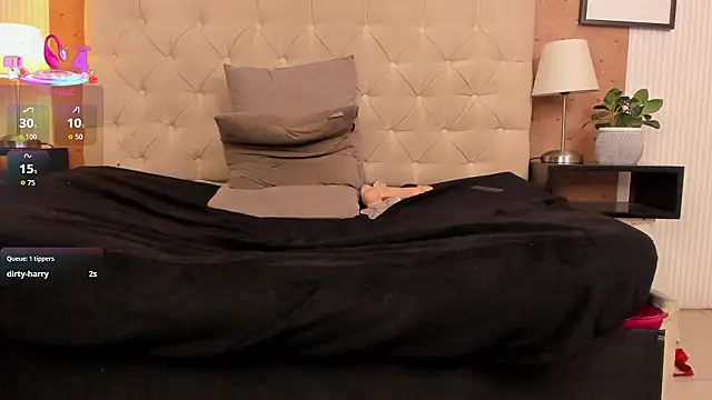 slim_tian Adlı Modelin Web Kamerası Şovu