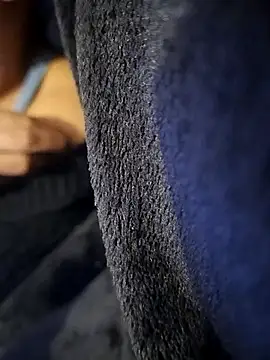 Julie9toma Adlı Modelin Canlı XXX Sohbeti