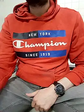 Онлайн чат XXX 80julien