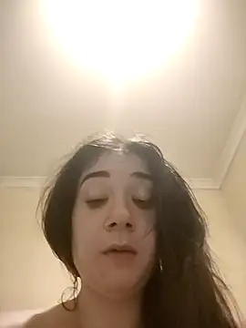 IslaflickのライブXXXチャット