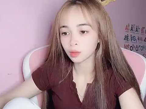 Odile068: онлайн-секс-чат