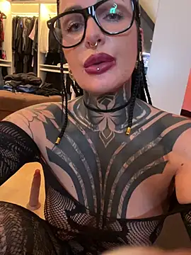 KathaleaNoir: онлайн-секс-чат