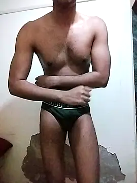 sanju599 élő XXX-chatje