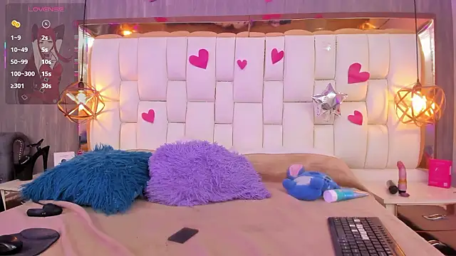 Foxxy_Doll's Live XXX Chat