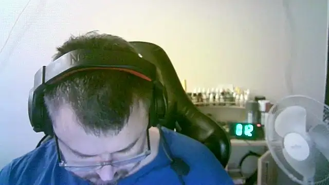 Živý XXX chat SirAbuser