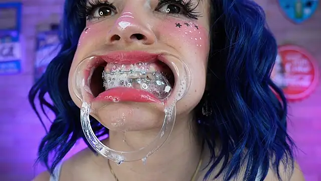 دردشة miss__wanda الجنسية المباشرة