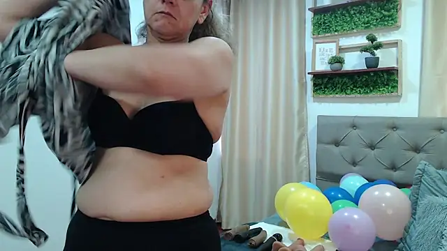 sasi_luna Live XXX-chat