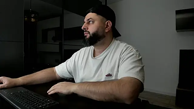 DravenPeak Live XXX-Chat