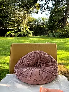 AliceMrtnz Chat XXX live