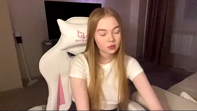 Онлайн чат XXX LumiSun