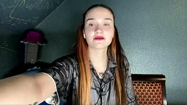 CarmelaLiebherr: онлайн-секс-чат