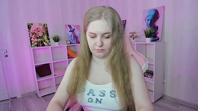 Megan_Violer Chat XXX in diretta