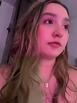 MoraInFire Show in webcam