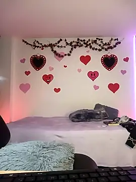 MaleiSummer live XXX chat