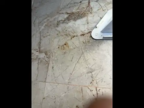 YOURS-BitcH Adlı Modelin Canlı XXX Sohbeti