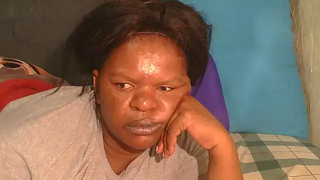 ebony_rose11 élő XXX-chatje