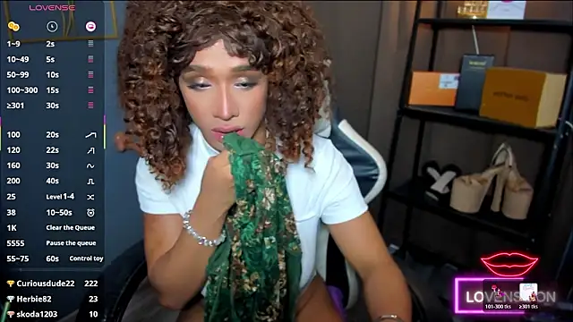 Chat XXX ao vivo de KrazzyElliot