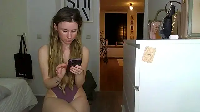 GoldenHoney – webcam-show