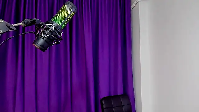 Anthony_Hard Pertunjukan Webcam