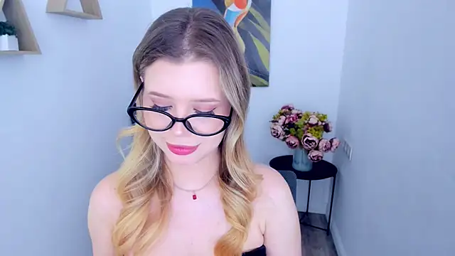 FollowLoveen Live XXX chat