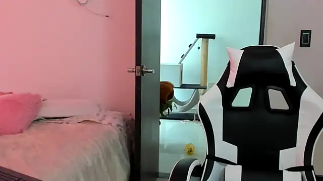 Chat XXX Live __Emma__11__Lecat_