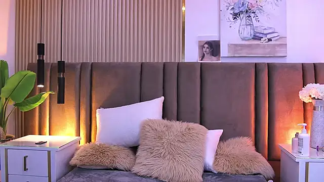 SaraLugo élő XXX-chatje