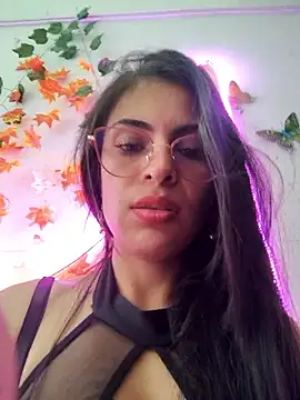 Astrid--: απευθείας συνομιλία ΧΧΧ