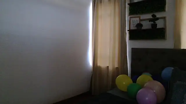 Chatroom XXX en direct de sasi_luna