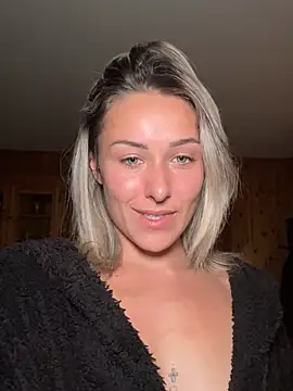 petrouchkaaa_ Adlı Modelin Canlı XXX Sohbeti